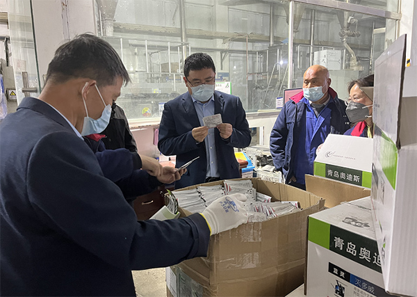 集團(tuán)總裁葛家成前往萊西 調(diào)研工廠生產(chǎn)情況并親切慰問(wèn)員工