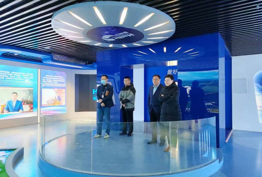 中信銀行訪問團(tuán)一行到海利爾參觀洽談